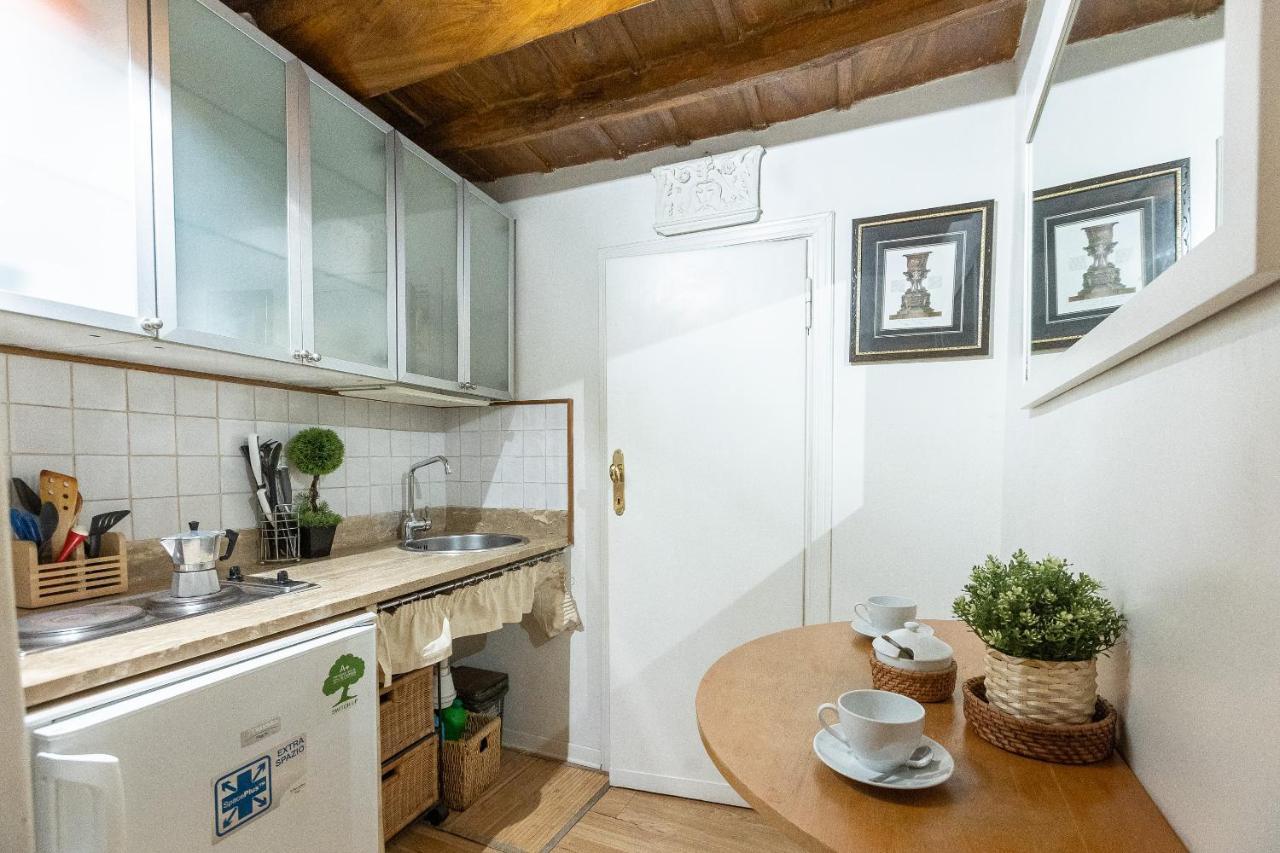 Romantica Studio-rental In * Roma
